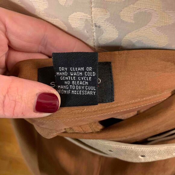 Studio G Camel Rust Colored 100% Silk Pleated Trousers Size 6 Holiday - Picture 7 of 7